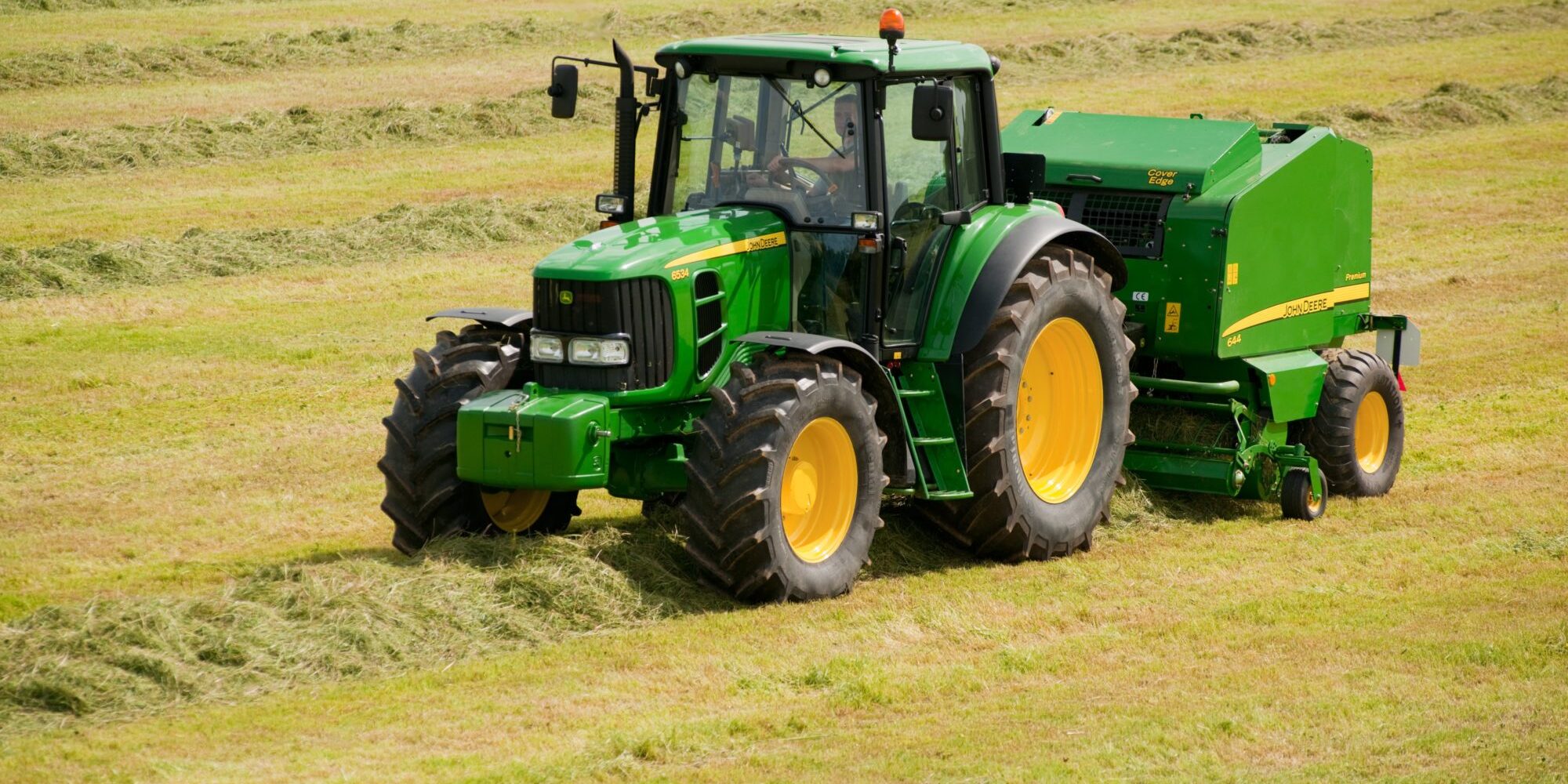 John Deere har nå traktormotorer som støtter den nye biodieselen HVO. Foto: Felleskjøpet